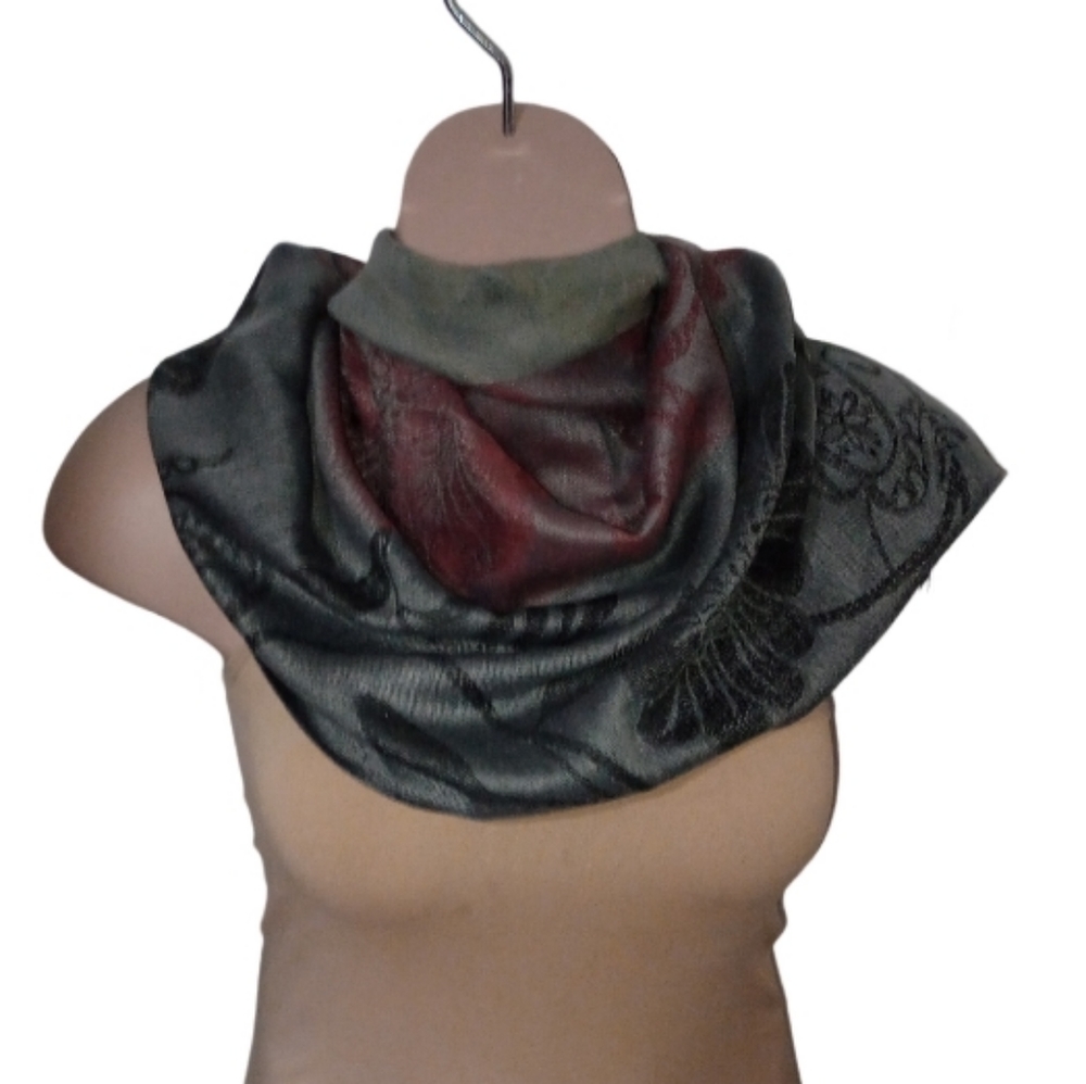Floral print scarf